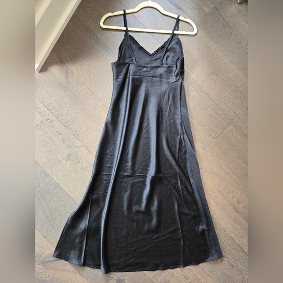 JAPNA Black Slip Satin Midi Dress Ruffle Zip Side Slit Size Small - Picture 2 of 5